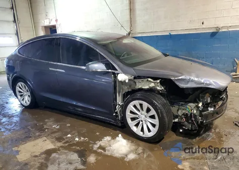 2016 Tesla Model X z USA, uszkodzony, nr VIN 5YJXCBE27GF004103